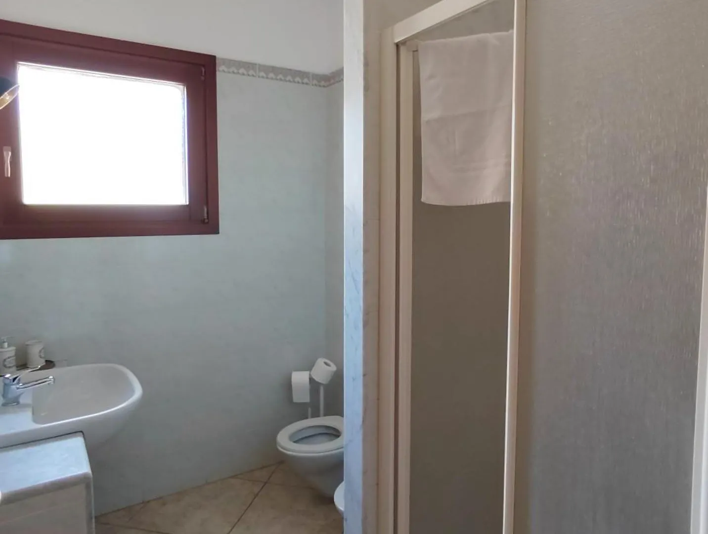 Hotel Monte Sirai Carbonia 0*,  Italien